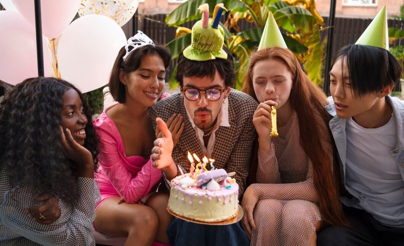 Common Mistakes to Avoid When Ordering a Customized Birthday Cake: